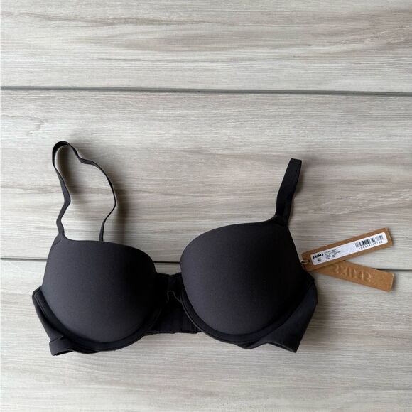 SKIMS Fits Everybody Push-up Bra 32B Black NWT IN PACKAGE - Picture 4 of 6